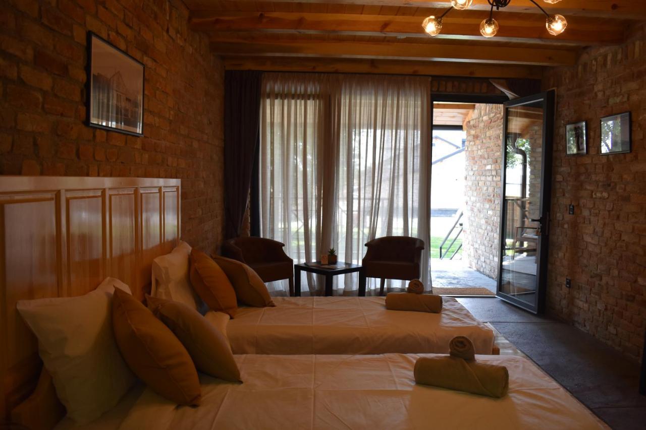 Helvecija 1880 Hotel Vrsac Buitenkant foto